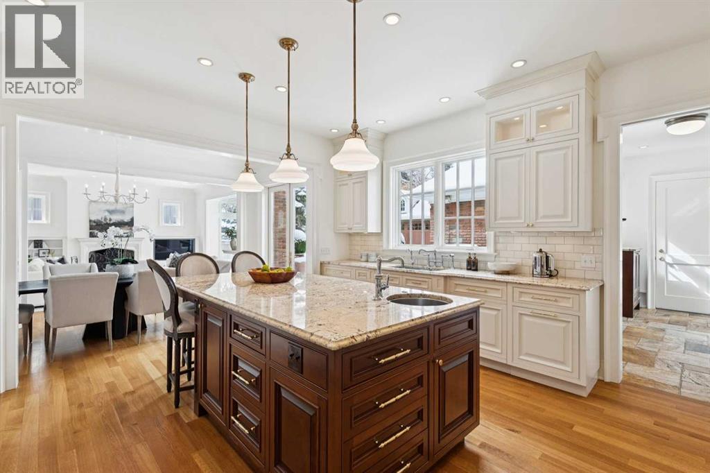 2715 Carleton Street Sw, Calgary, Alberta  T2T 3L1 - Photo 9 - A2296685