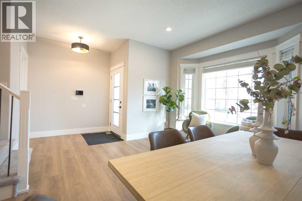 722 53 Avenue SW, Calgary, Alberta  T2V 0C3 - Photo 2 - A2297275