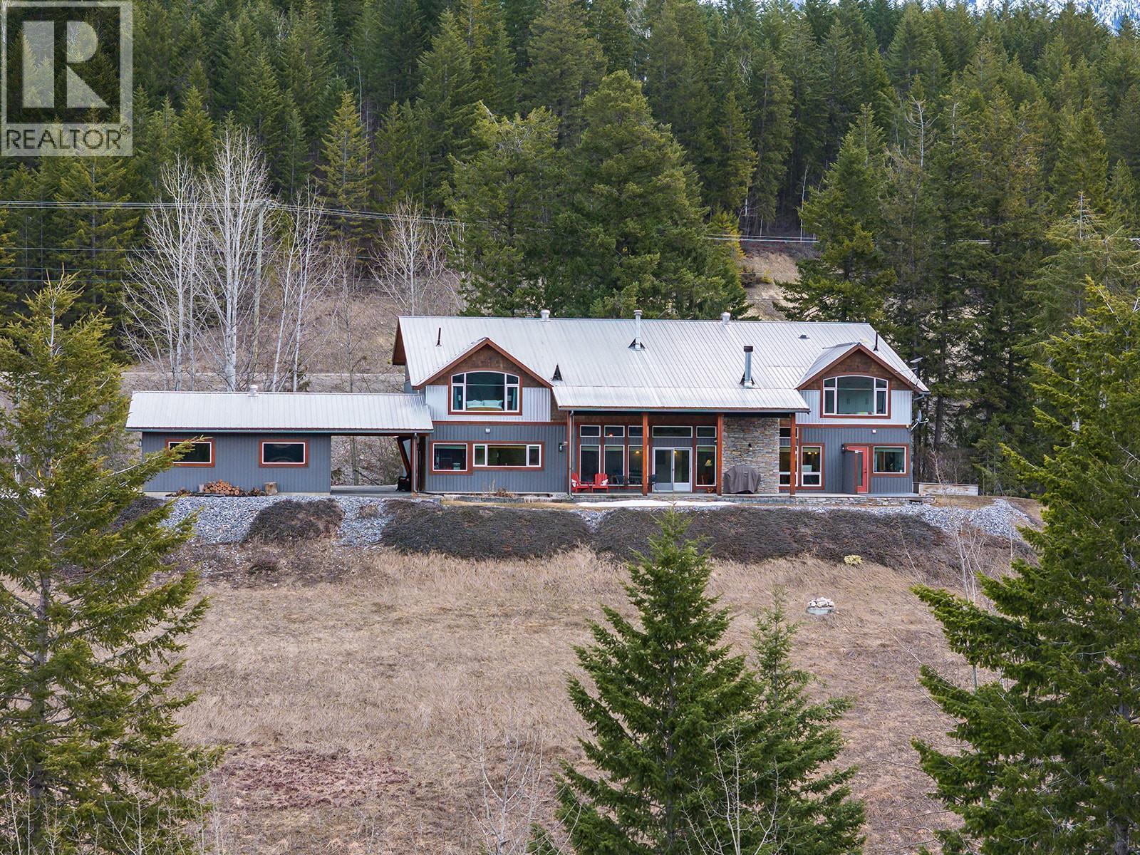 1756 Highway 95 Highway, Golden, British Columbia  V0A 1H0 - Photo 53 - 10381893