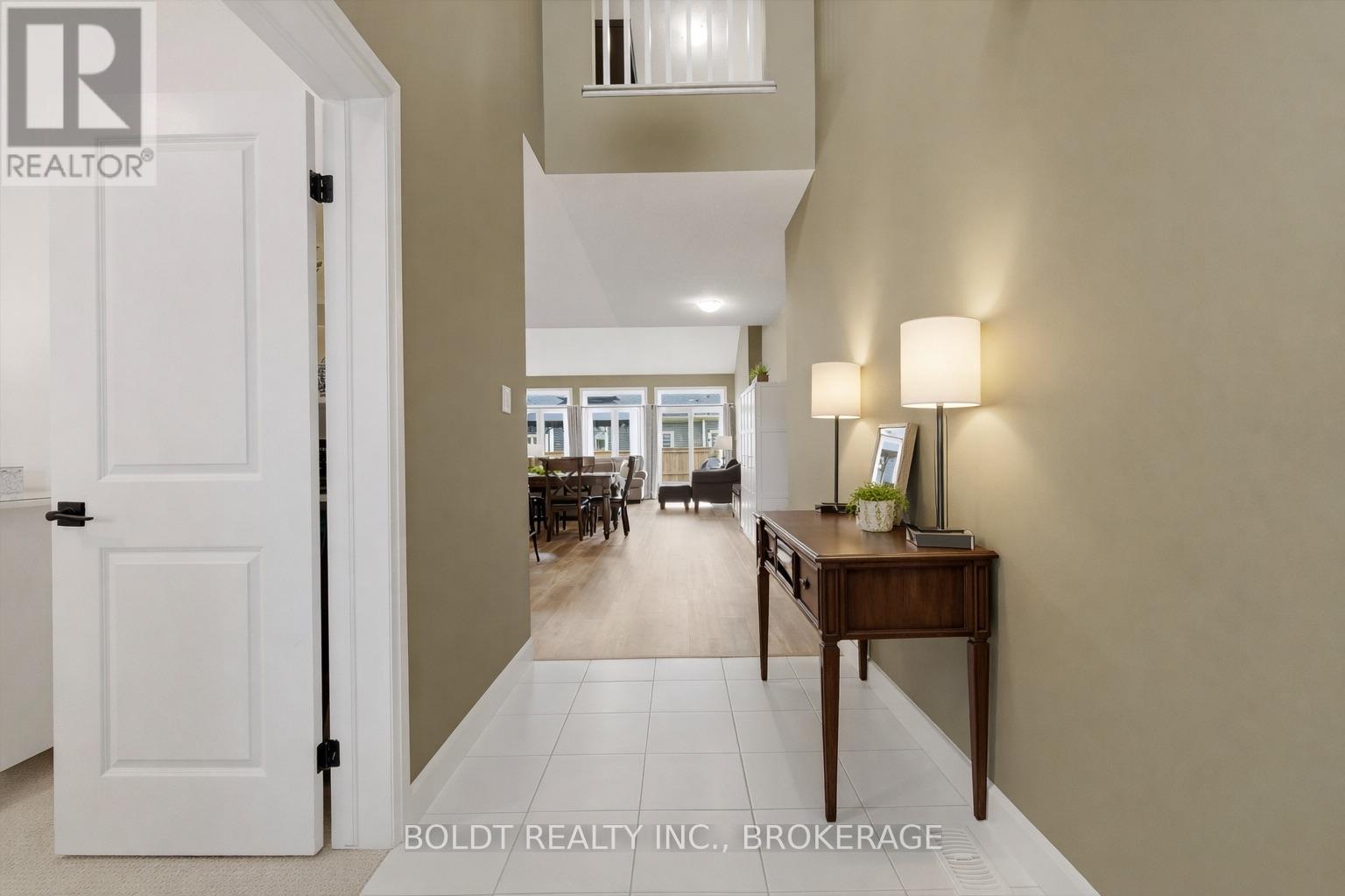 70 Beachwalk Crescent, Fort Erie, Ontario  L0S 1B0 - Photo 5 - X12953006