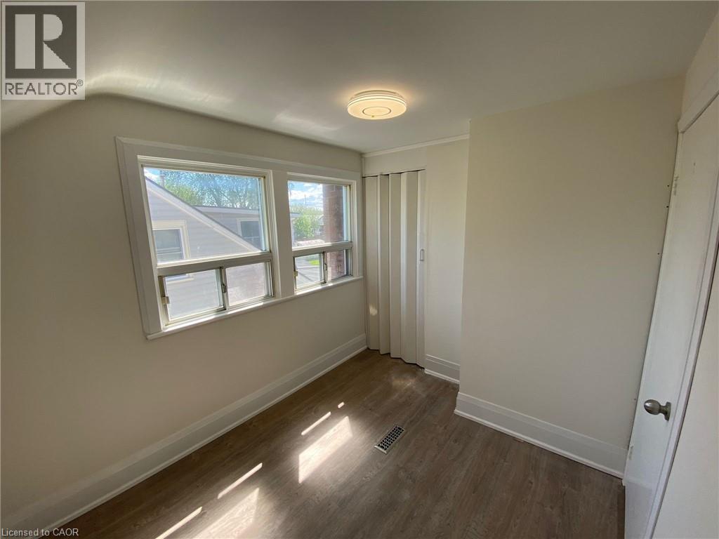 40 Bartlett Street, St. Catharines, Ontario  L2M 5L1 - Photo 12 - 40817501