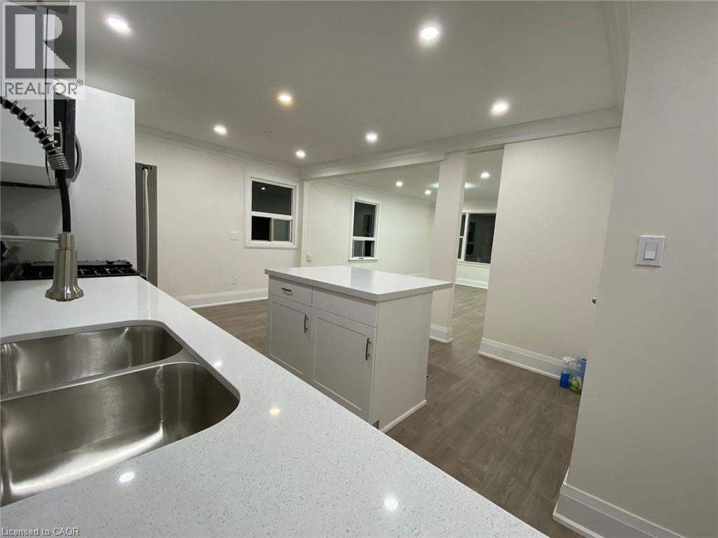 40 Bartlett Street, St. Catharines, Ontario  L2M 5L1 - Photo 7 - 40817501