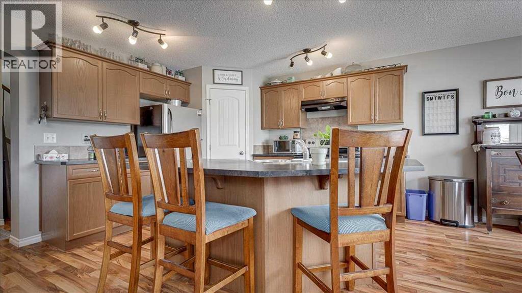 148 Valley Crescent, Blackfalds, Alberta  T4M 0K2 - Photo 9 - A2297975