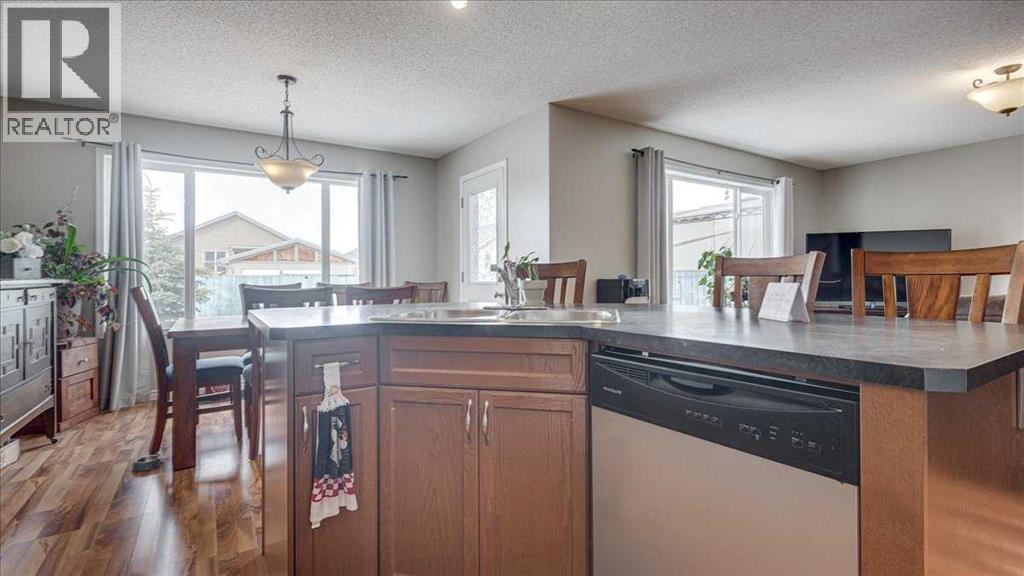 148 Valley Crescent, Blackfalds, Alberta  T4M 0K2 - Photo 11 - A2297975