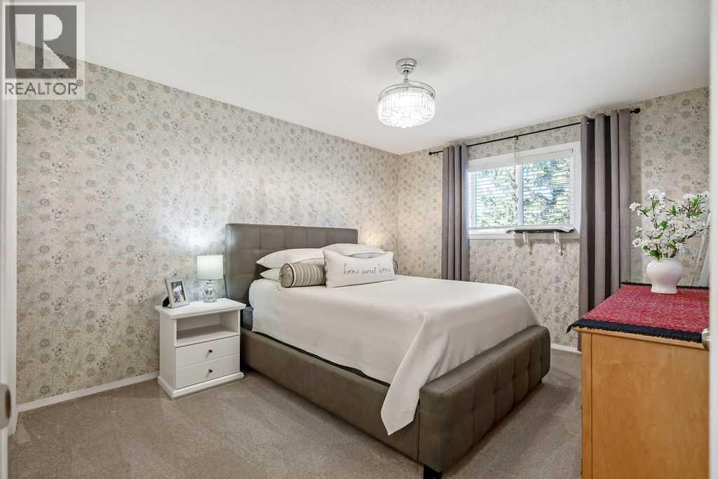 201 Fairway Drive NW, High River, Alberta  T1V 1C9 - Photo 11 - A2288579