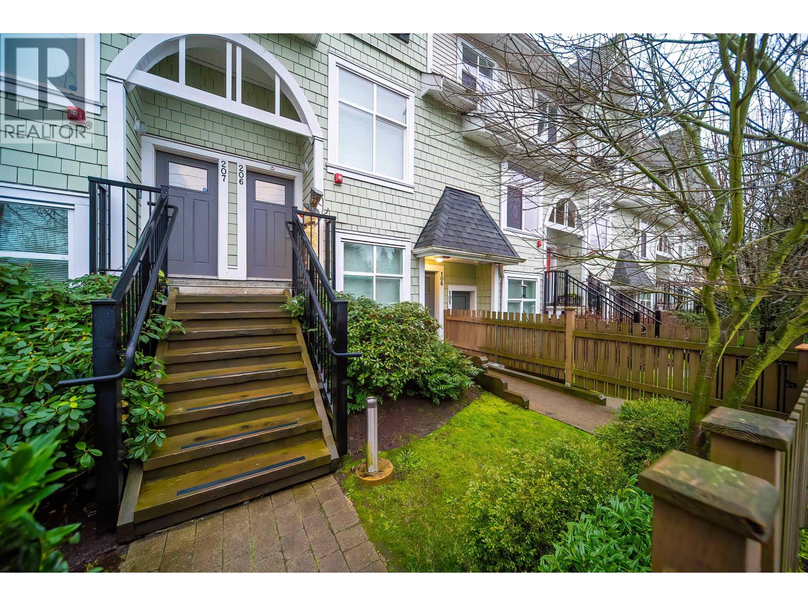 206 7250 18th Avenue, Burnaby, British Columbia  V3N 1H3 - Photo 4 - R3106779