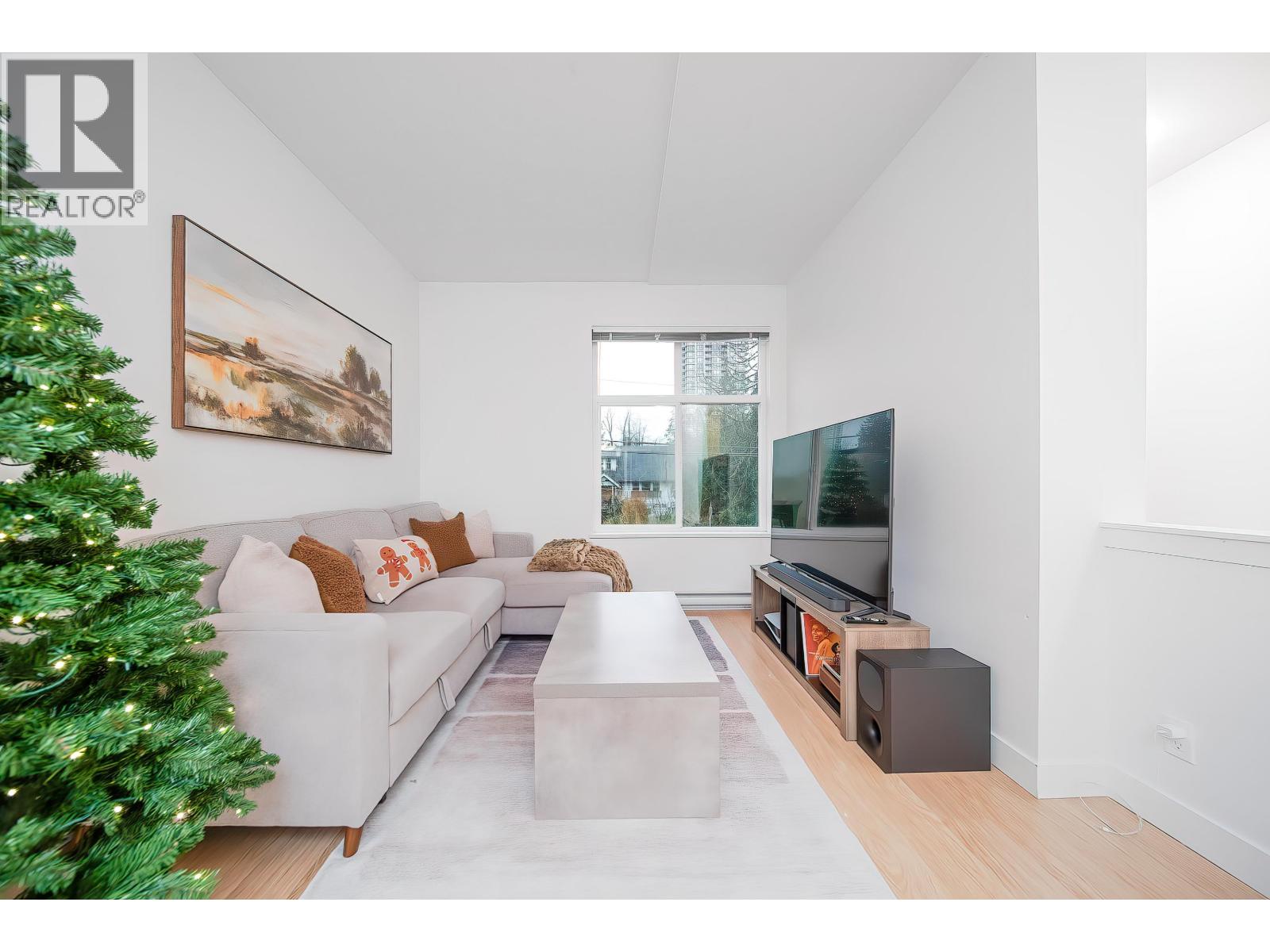 206 7250 18th Avenue, Burnaby, British Columbia  V3N 1H3 - Photo 5 - R3106779