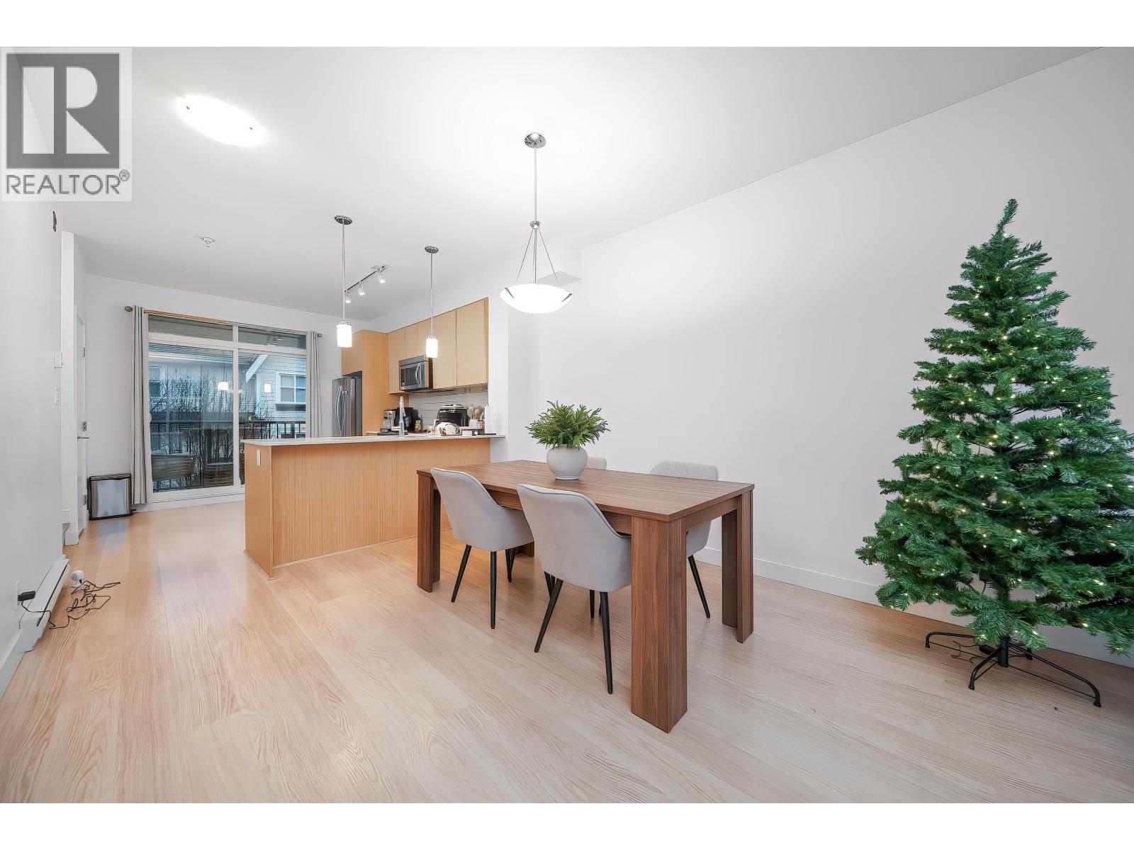 206 7250 18th Avenue, Burnaby, British Columbia  V3N 1H3 - Photo 8 - R3106779