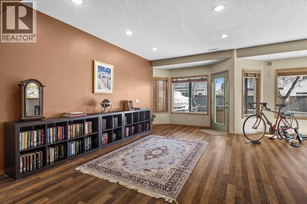 122 West Terrace Place, Cochrane, Alberta  T4C 1S2 - Photo 36 - A2295833