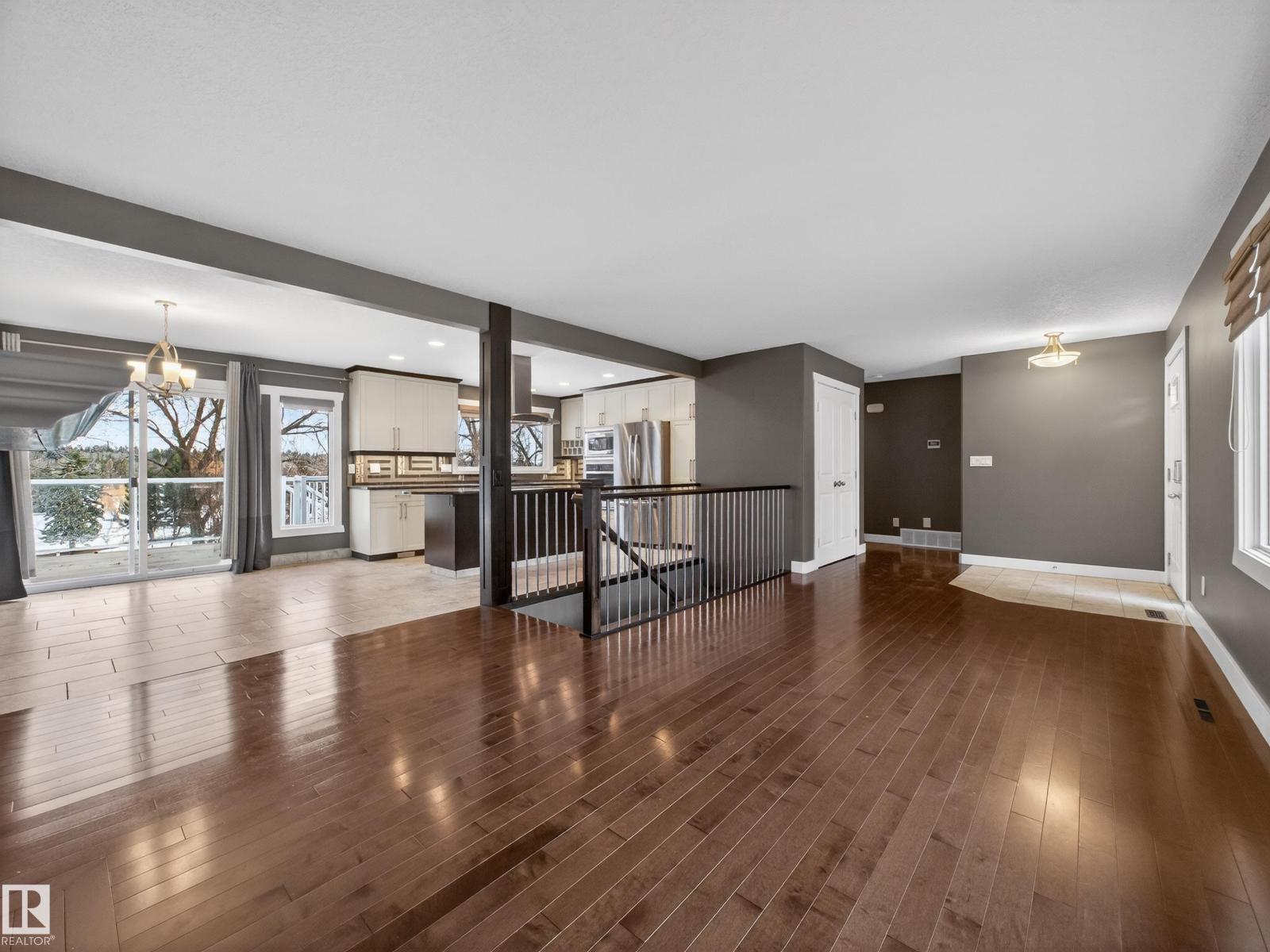 82 Mission Av, St. Albert, Alberta  T8N 1H5 - Photo 12 - E4480477