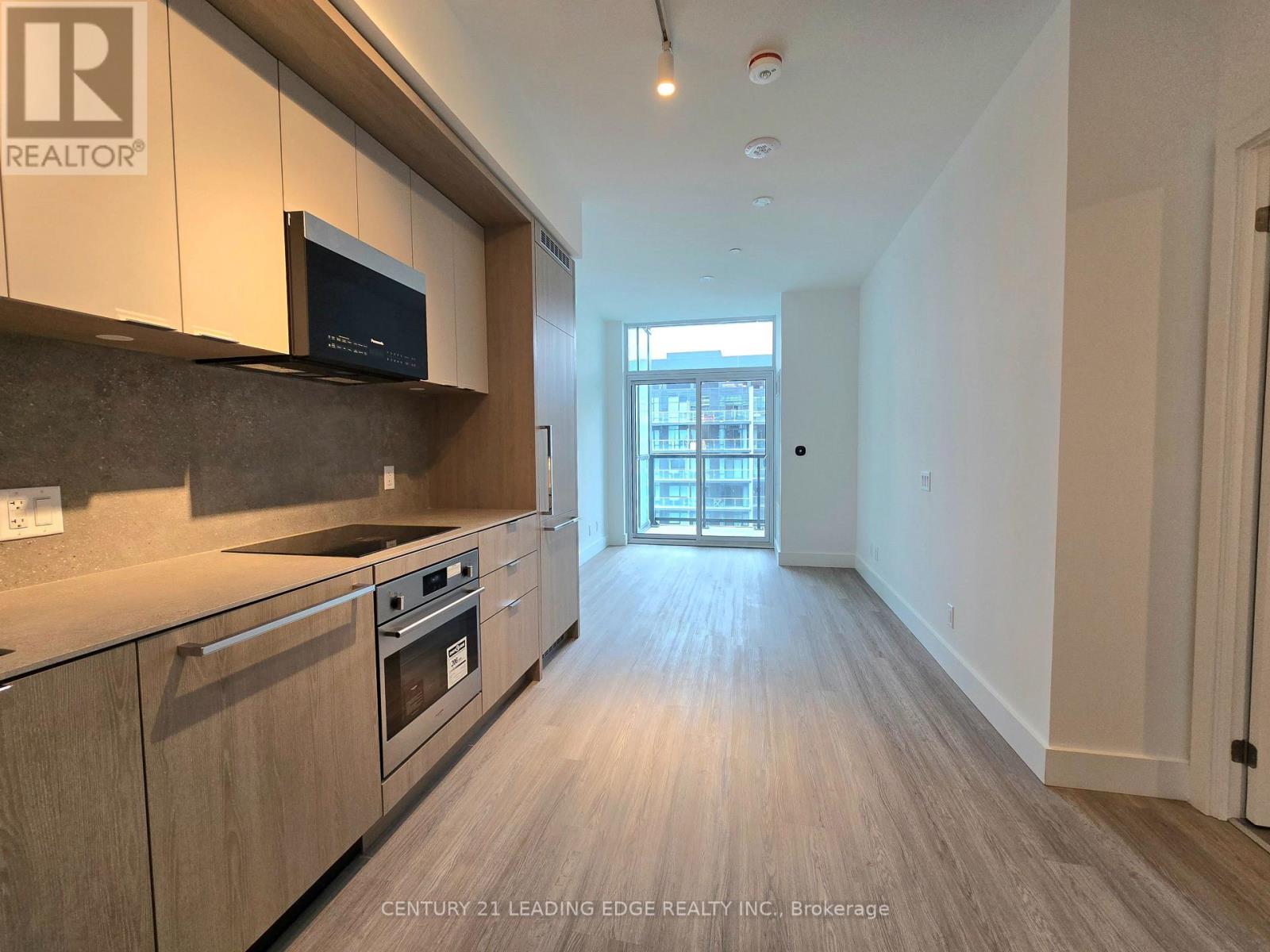 702 - 625 SHEPPARD AVENUE E, Toronto, Ontario