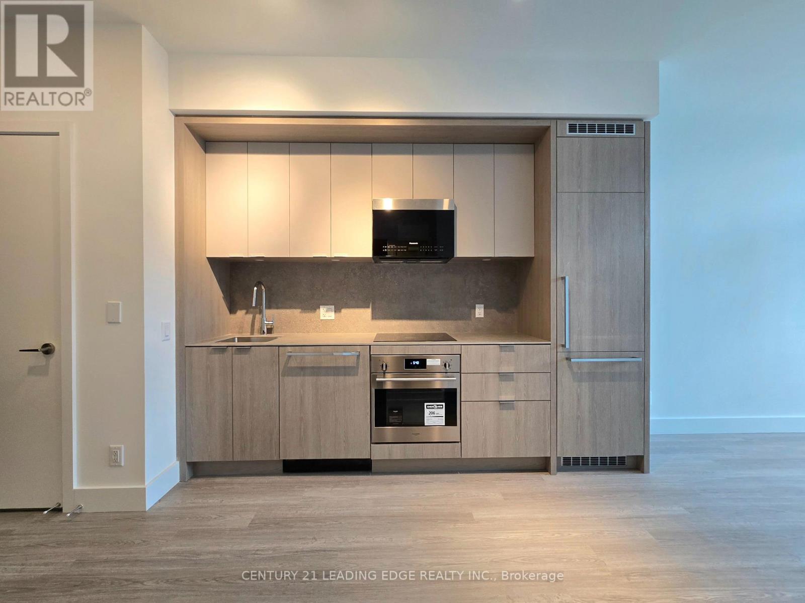 702 - 625 Sheppard Avenue E, Toronto, Ontario  M2K 1B5 - Photo 4 - C12954630