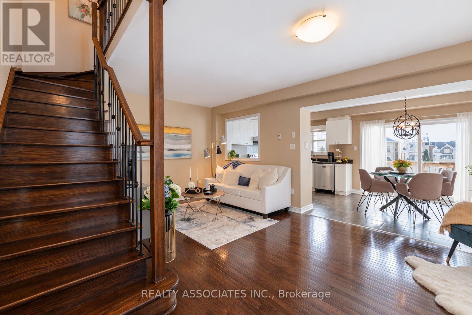 19 Bearings Avenue, Whitchurch-Stouffville, Ontario  L4A 0W6 - Photo 21 - N12951844