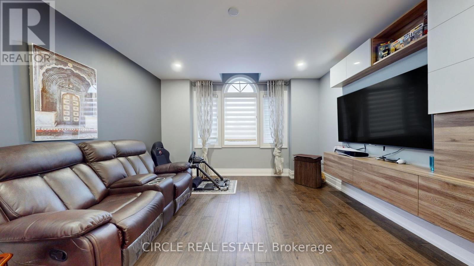 5351 Forest Ridge Drive, Mississauga, Ontario  L5M 5B4 - Photo 29 - W12954614