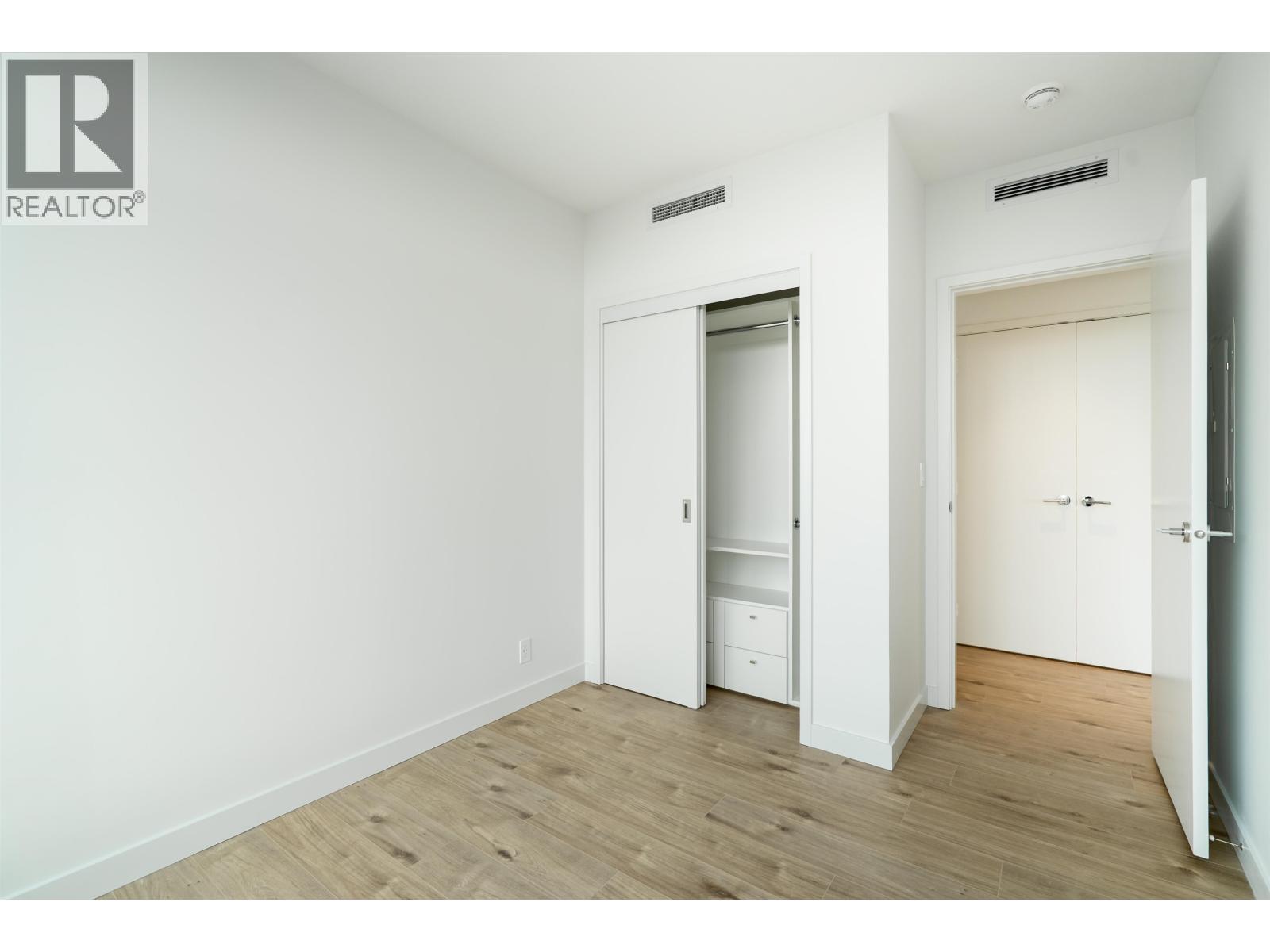 4007 720 Farrow Street, Coquitlam, British Columbia  V3J 0P3 - Photo 10 - R3106721