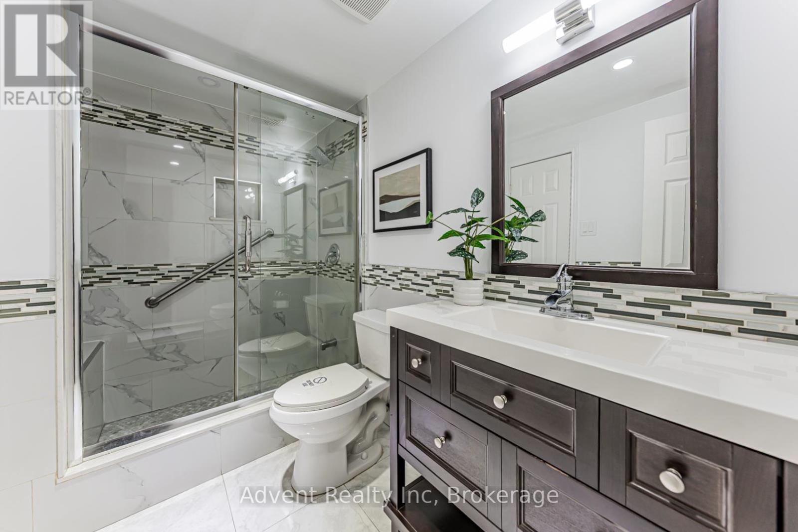 45 Cheeseman Drive, Markham, Ontario  L3R 3G3 - Photo 17 - N12950894