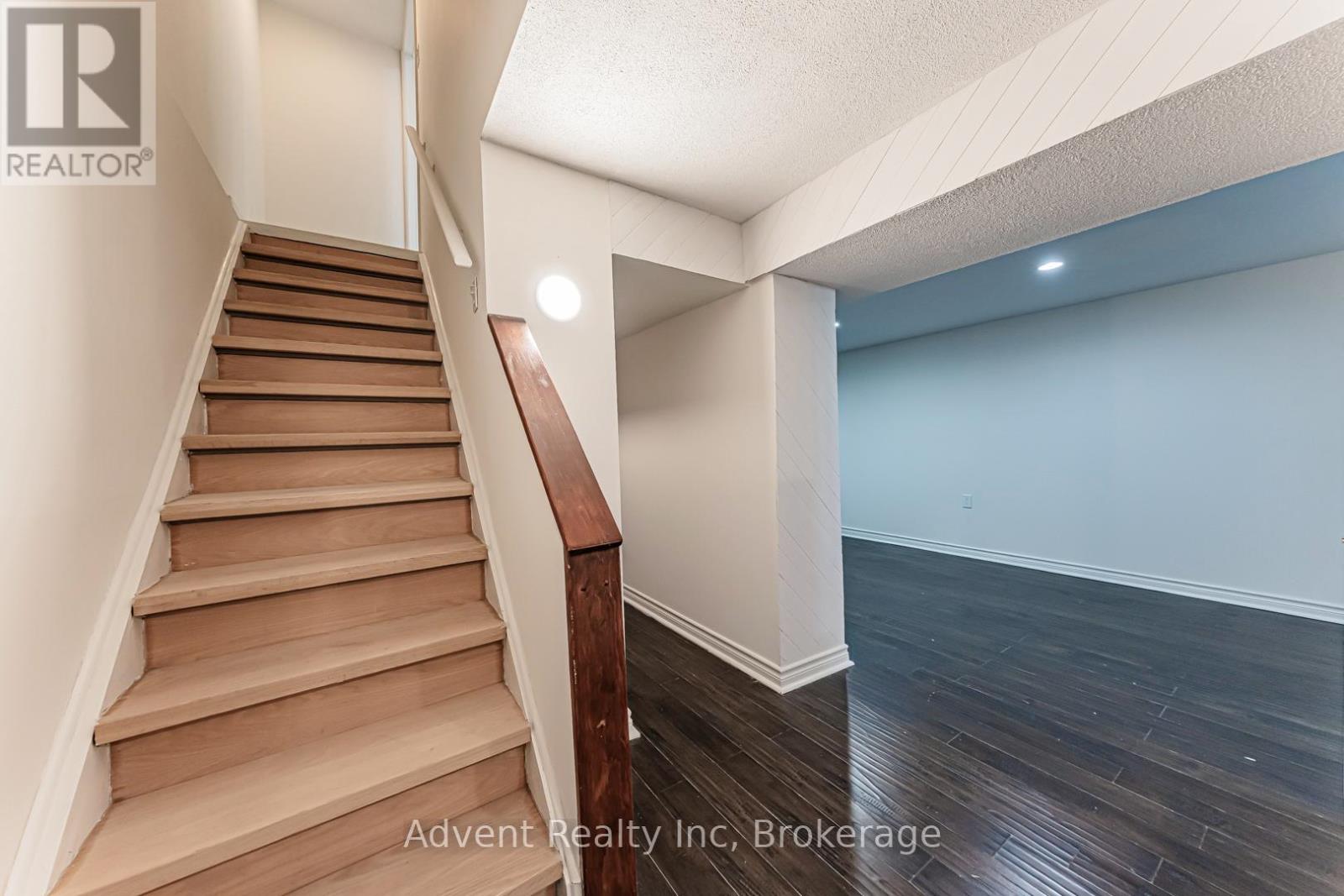 45 Cheeseman Drive, Markham, Ontario  L3R 3G3 - Photo 24 - N12950894