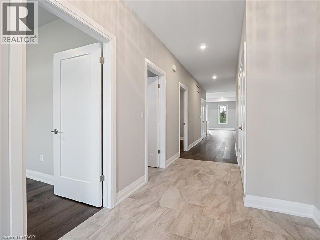 149 Willowbrook Drive, Welland, Ontario  L3C 0G2 - Photo 6 - 40817518