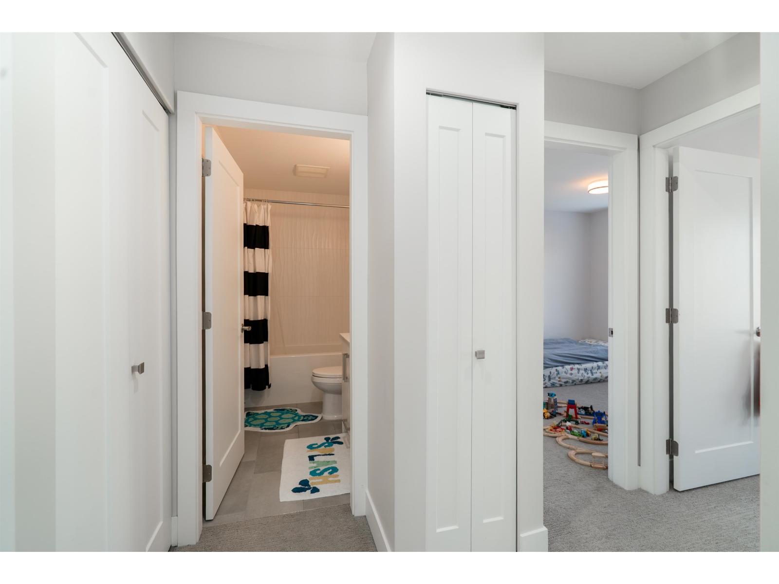 57 14541 Winter Crescent, Surrey, British Columbia  V4P 0G5 - Photo 12 - R3106731