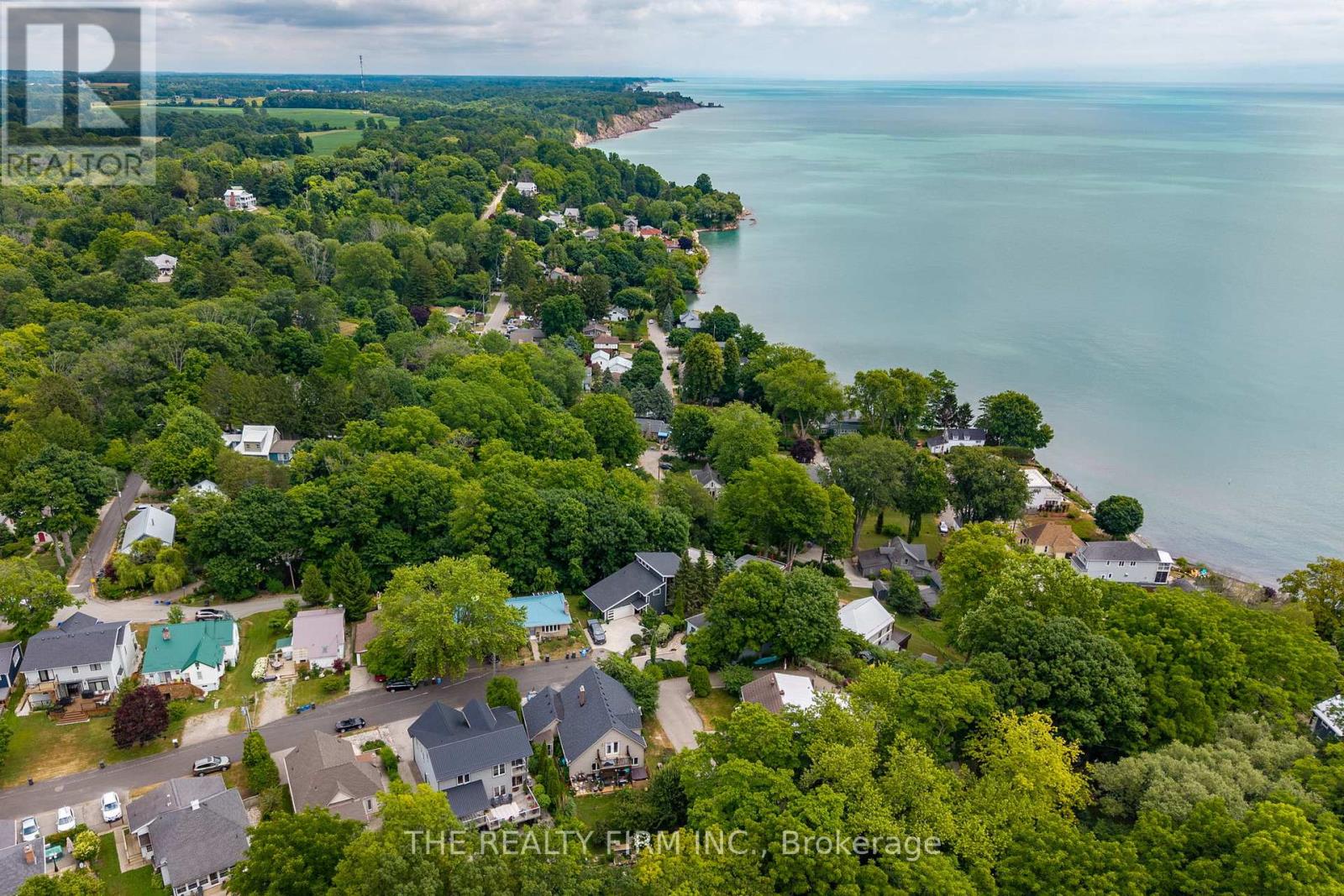 210 Cornell Drive, Central Elgin, Ontario  N5L 1A5 - Photo 5 - X12954684