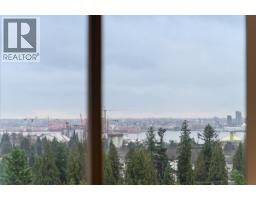 1301 2004 FULLERTON AVENUE, North Vancouver, British Columbia