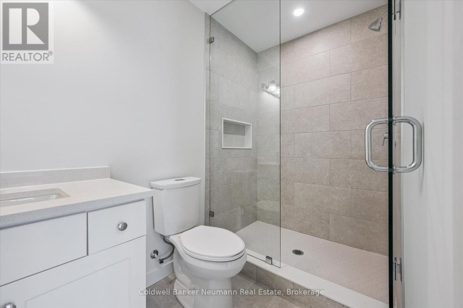 32 Fieldstone Lane, Centre Wellington, Ontario  N0B 1S0 - Photo 6 - X12954650