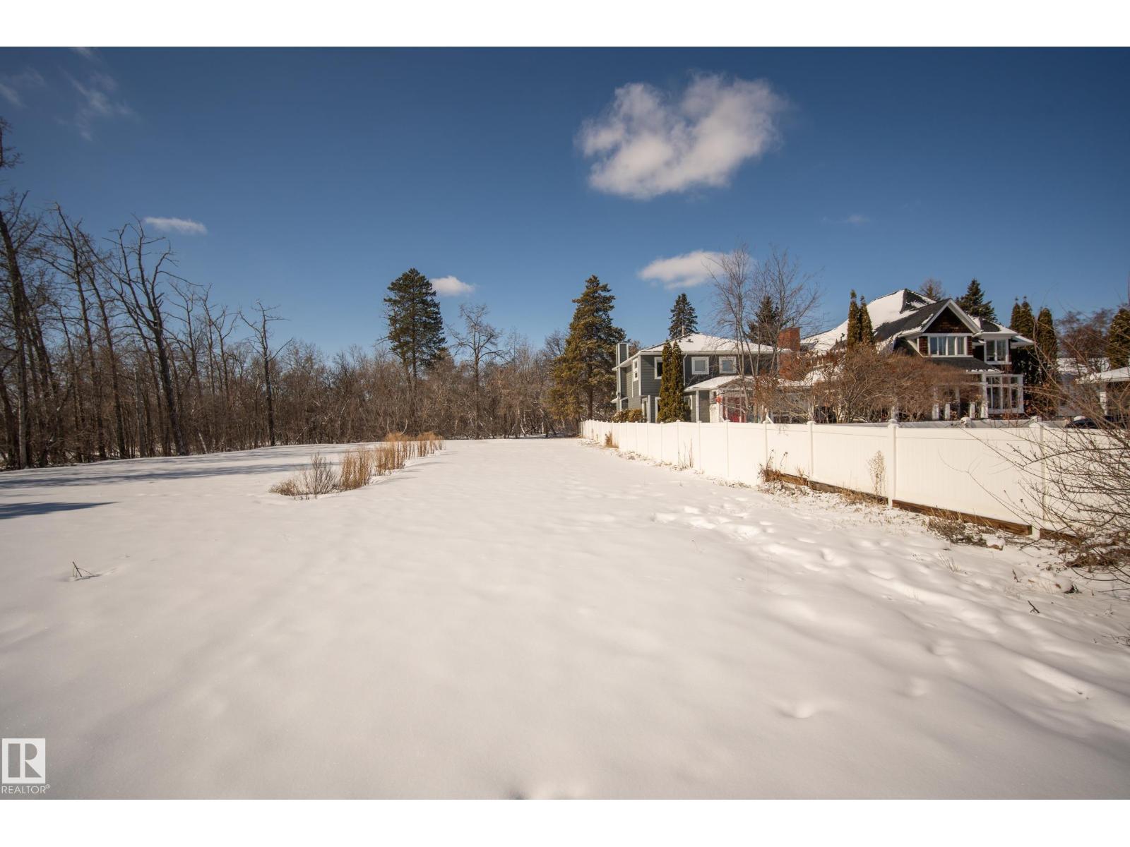 9209 96 Street Nw Nw, Edmonton, Alberta  T6C 3Y5 - Photo 2 - E4480480