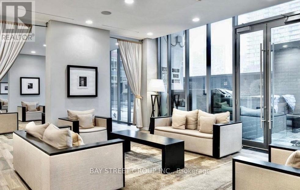 1811 - 33 Charles Street E, Toronto, Ontario  M4Y 0A2 - Photo 30 - C12954686