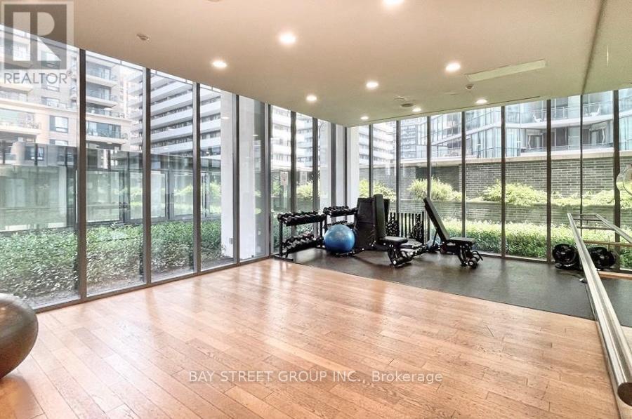 1811 - 33 Charles Street E, Toronto, Ontario  M4Y 0A2 - Photo 35 - C12954686