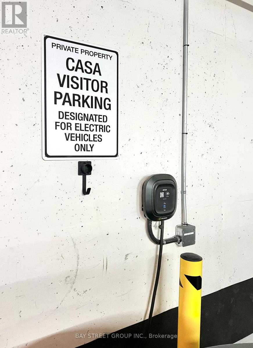 1811 - 33 Charles Street E, Toronto, Ontario  M4Y 0A2 - Photo 36 - C12954686