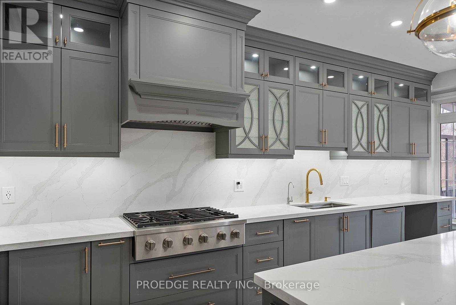 76 Bernbridge Road, Markham, Ontario  L6B 0S6 - Photo 9 - N12954666