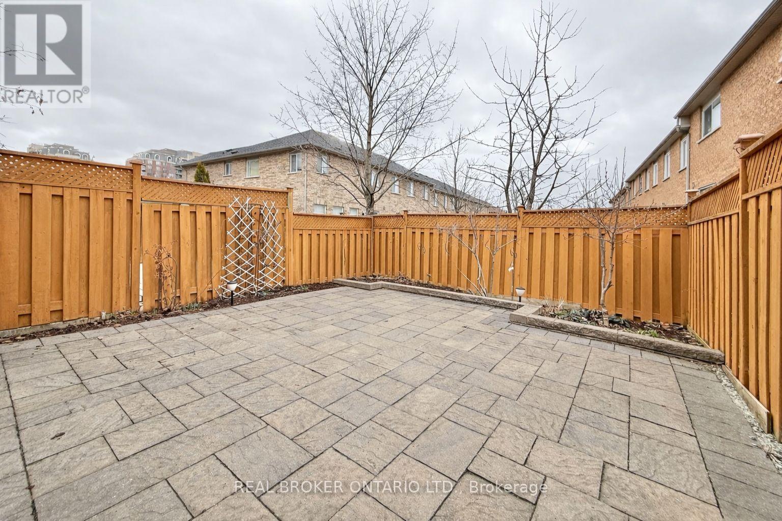 46 Revelstoke Crescent, Richmond Hill, Ontario  L4B 4T2 - Photo 30 - N12954678