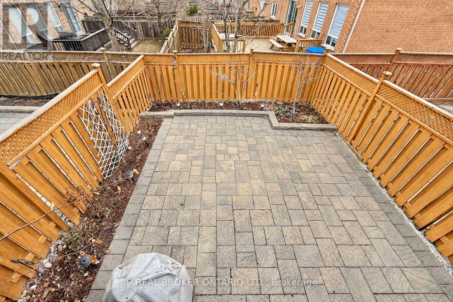 46 Revelstoke Crescent, Richmond Hill, Ontario  L4B 4T2 - Photo 31 - N12954678