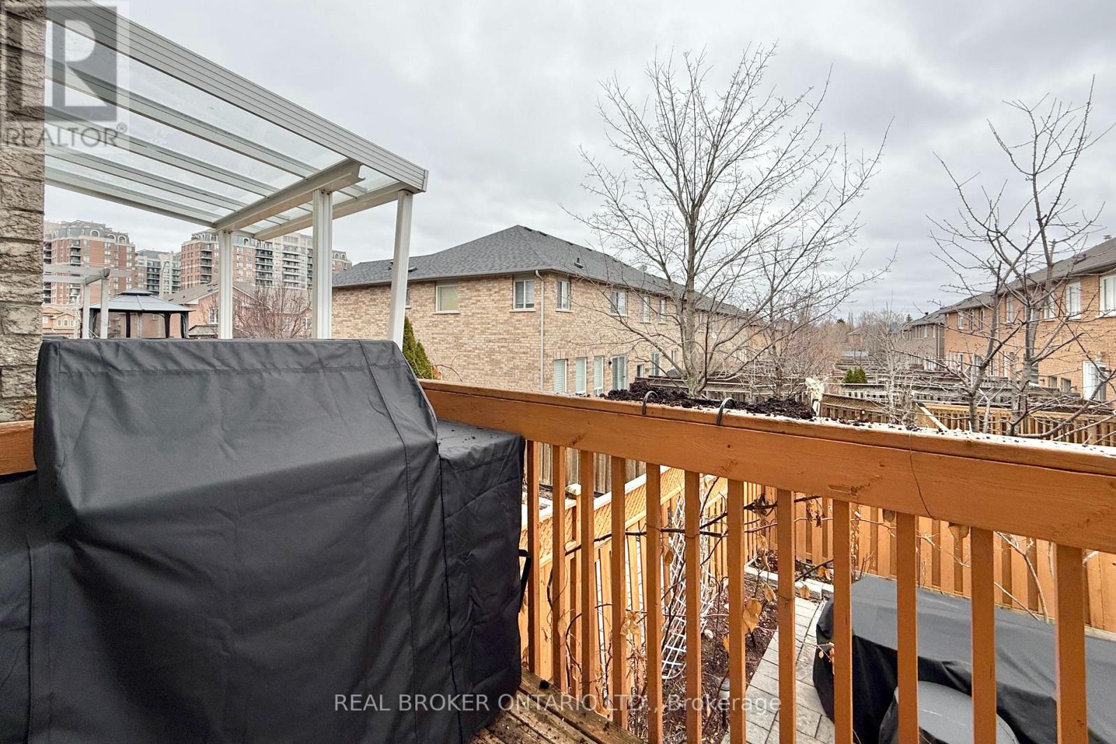 46 Revelstoke Crescent, Richmond Hill, Ontario  L4B 4T2 - Photo 32 - N12954678