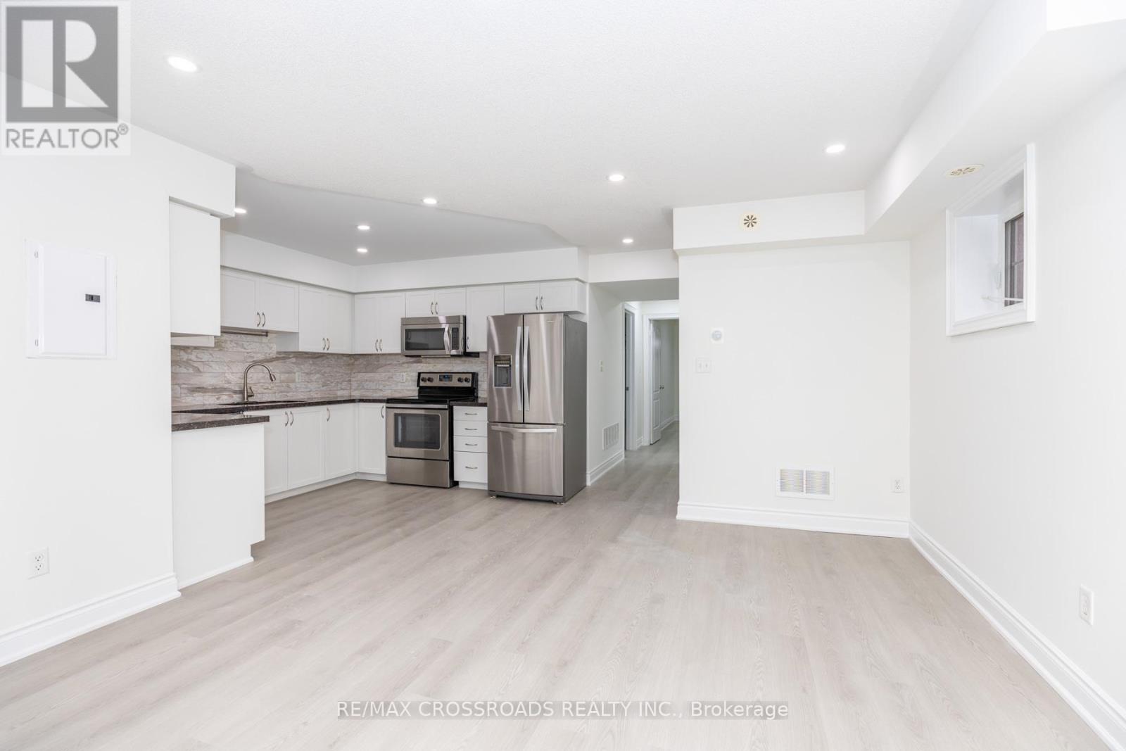 16 - 2460 Post Road, Oakville, Ontario  L6H 0J2 - Photo 13 - W12950460