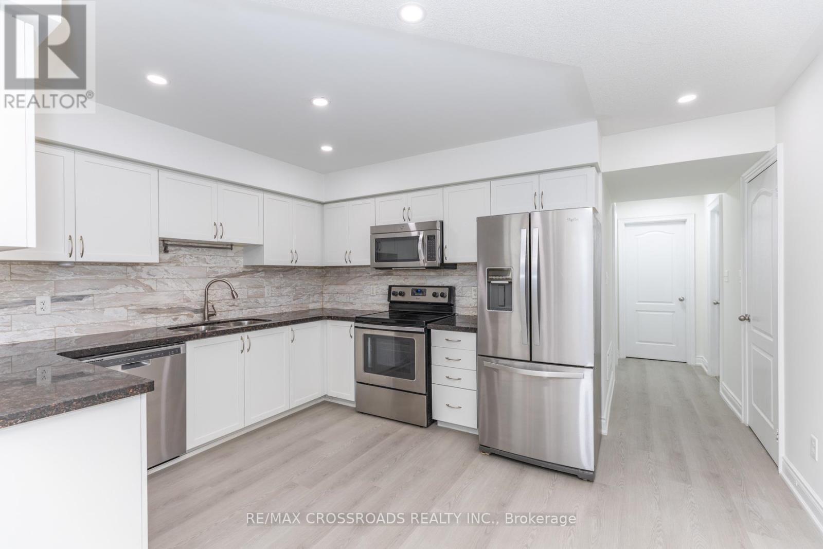 16 - 2460 Post Road, Oakville, Ontario  L6H 0J2 - Photo 27 - W12950460