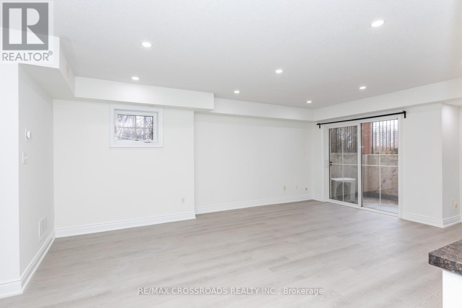 16 - 2460 Post Road, Oakville, Ontario  L6H 0J2 - Photo 6 - W12950460