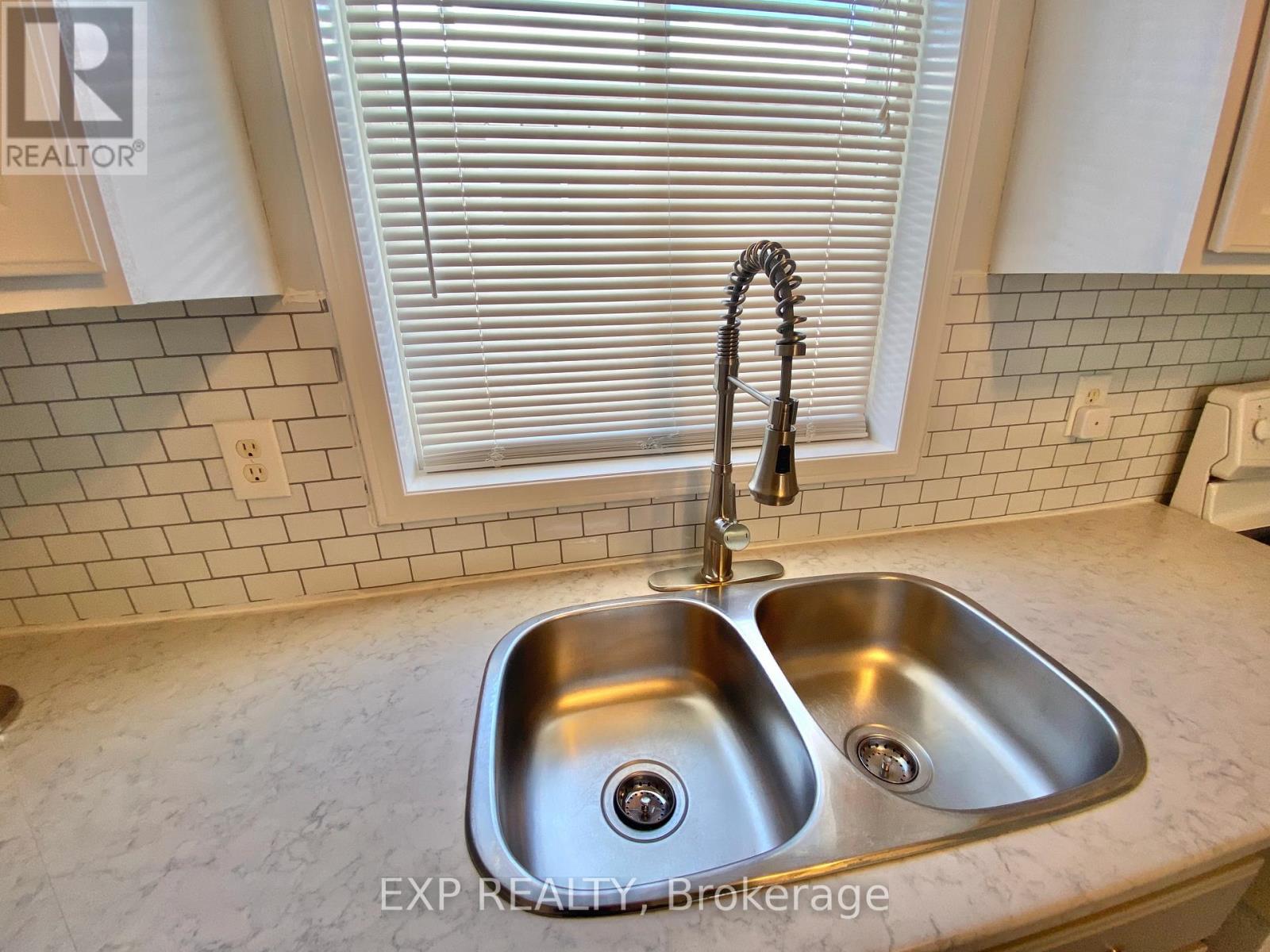 55 Athabaska Road, Barrie (Holly), Ontario  L4N 8E8 - Photo 7 - S12954660
