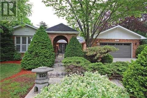 2301 Bennington Gate, Oakville, Ontario  L6J 5Z4 - Photo 2 - W12954638