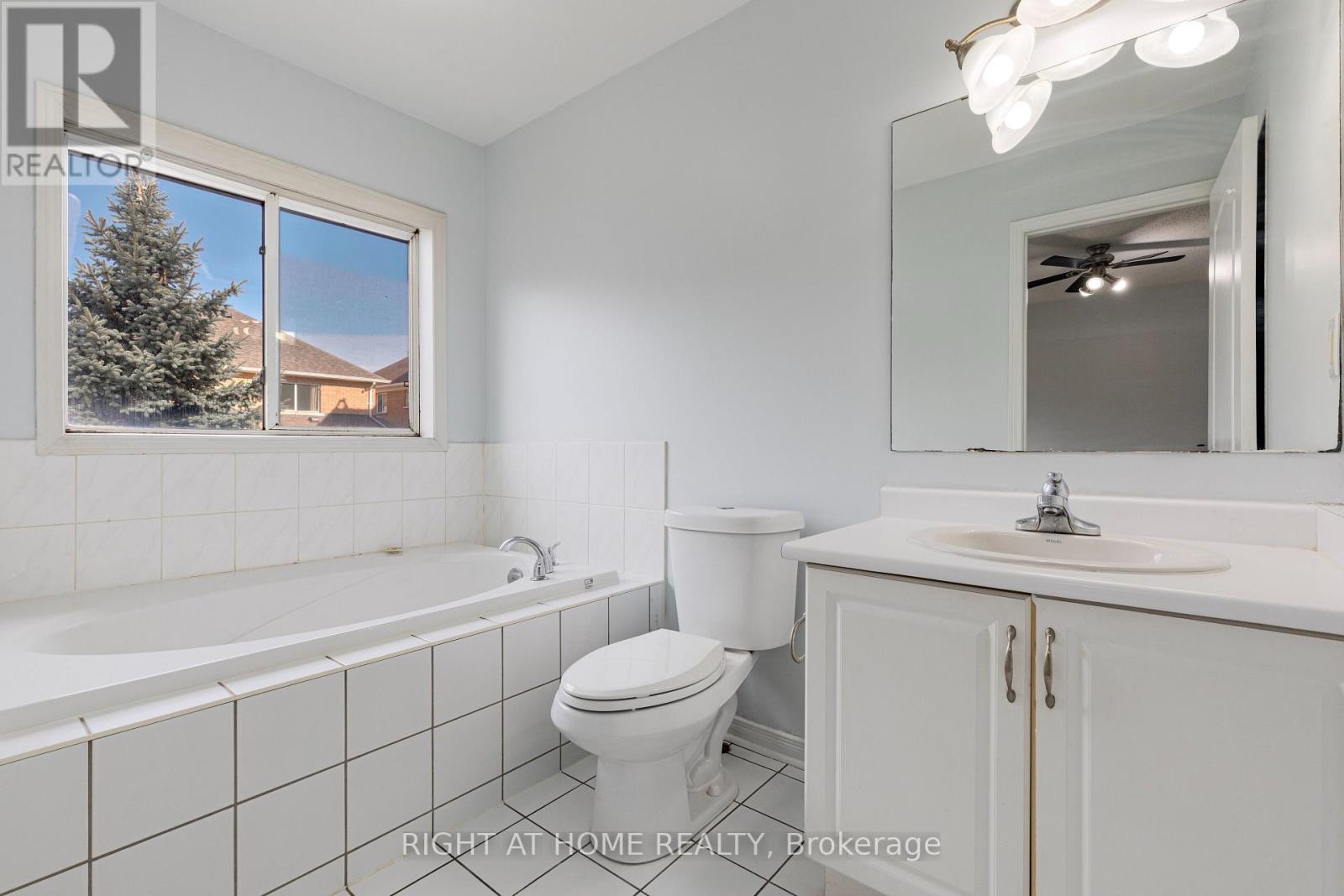 5 - 770 Othello Court, Mississauga, Ontario  L5W 1Y2 - Photo 22 - W12954644