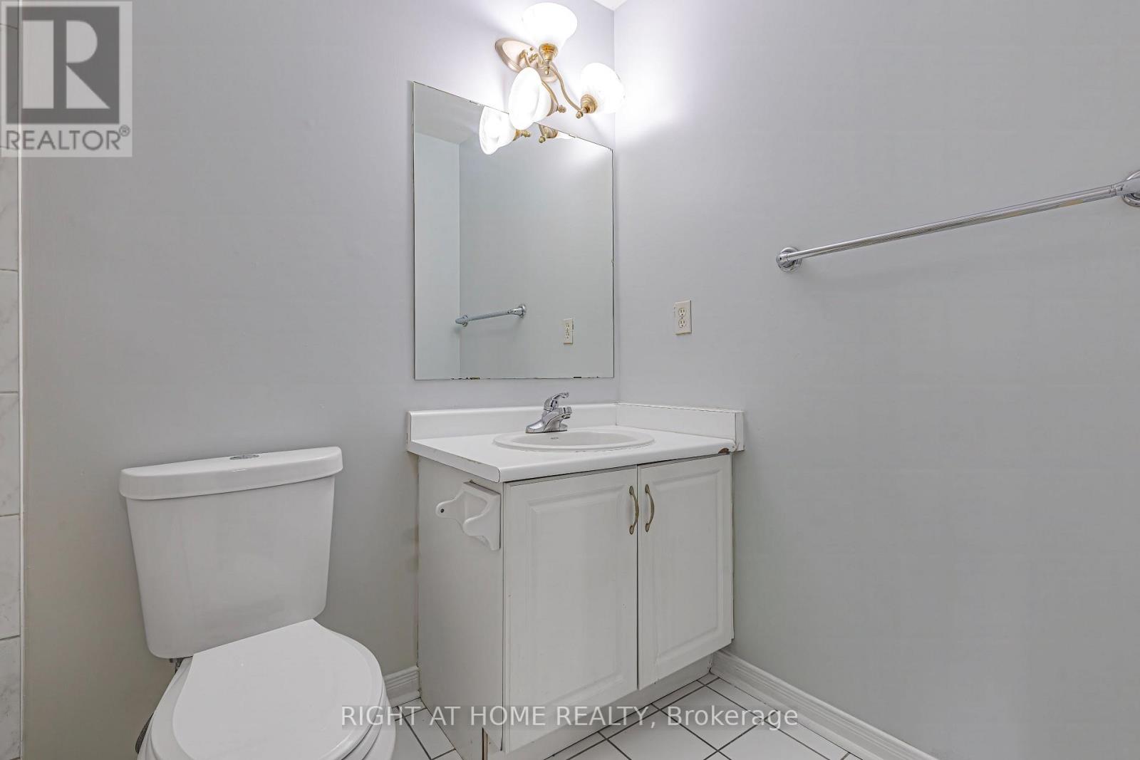 5 - 770 Othello Court, Mississauga, Ontario  L5W 1Y2 - Photo 31 - W12954644