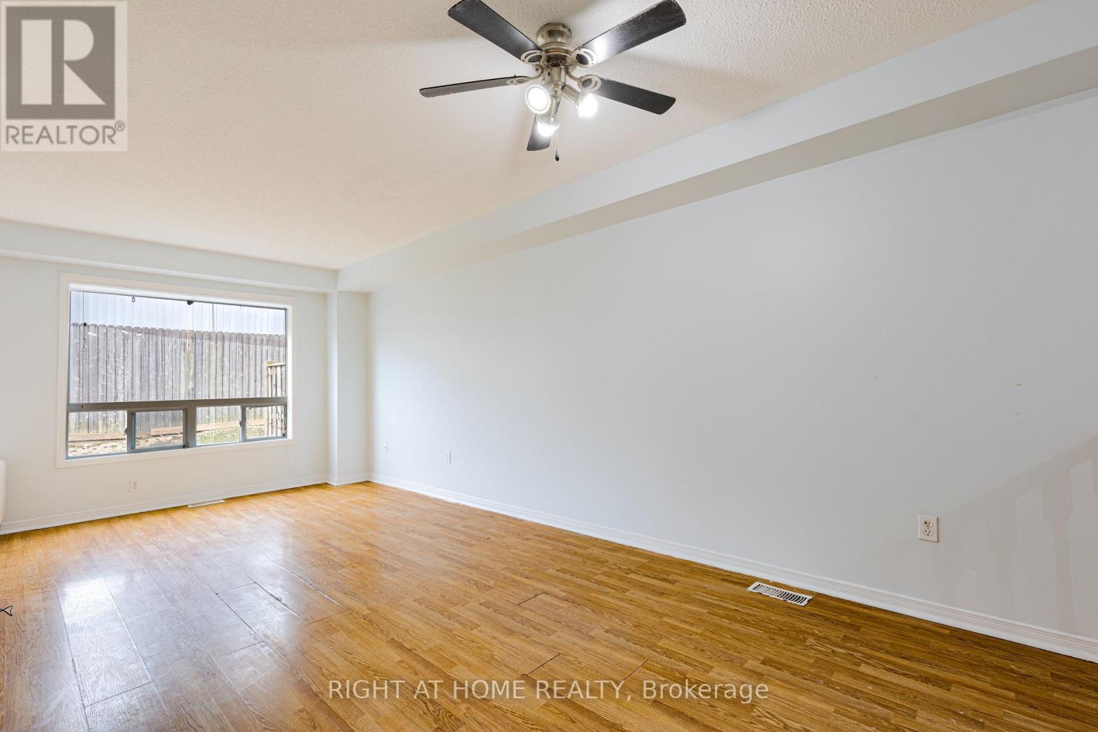 5 - 770 Othello Court, Mississauga, Ontario  L5W 1Y2 - Photo 6 - W12954644