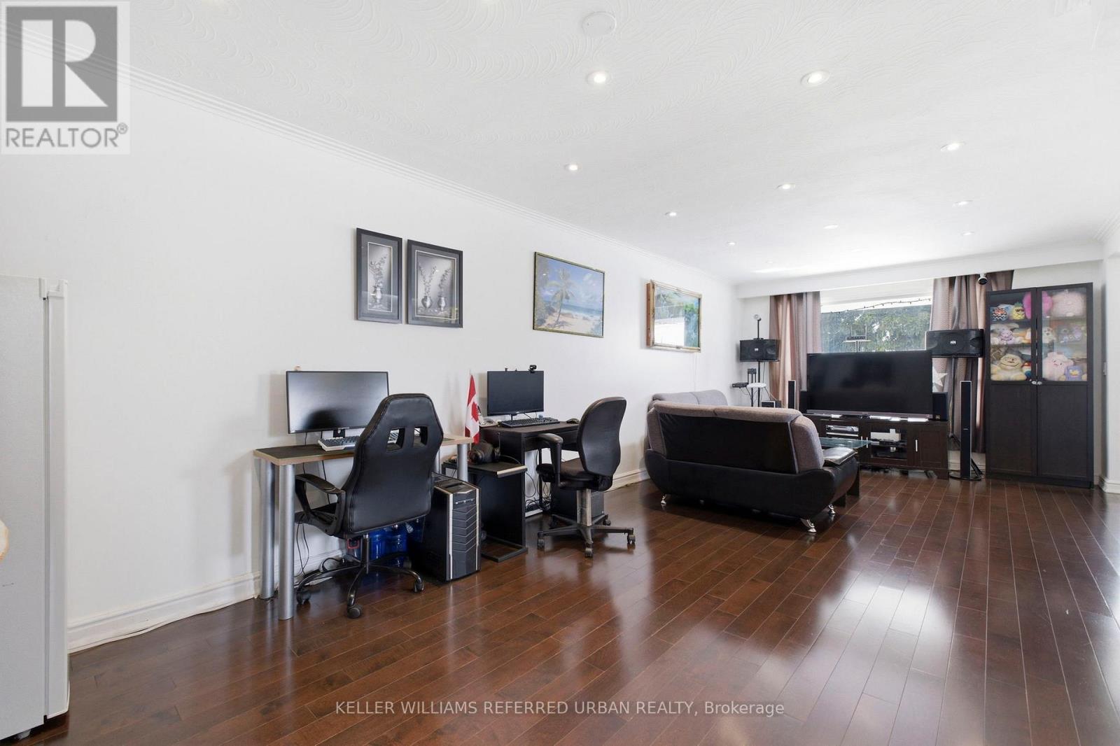 36 Hucknall Road, Toronto, Ontario  M3J 1V8 - Photo 8 - W12954662