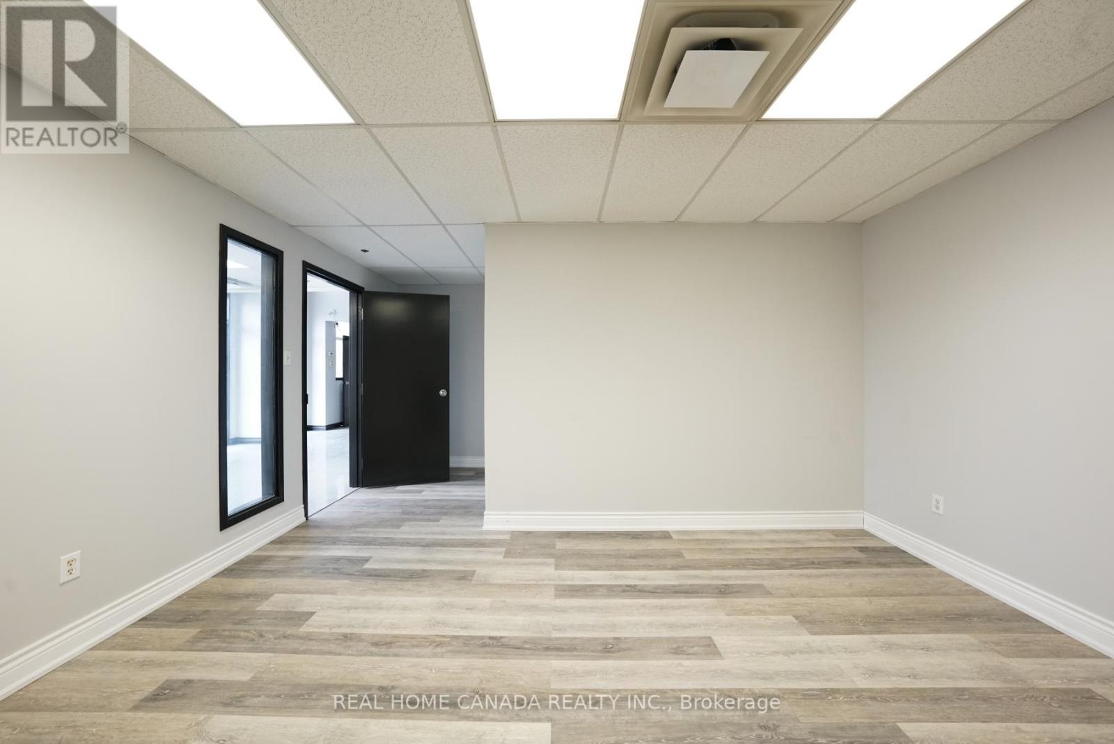 42-43 - 5100 South Service Road, Burlington, Ontario  L7L 6A5 - Photo 11 - W12954672