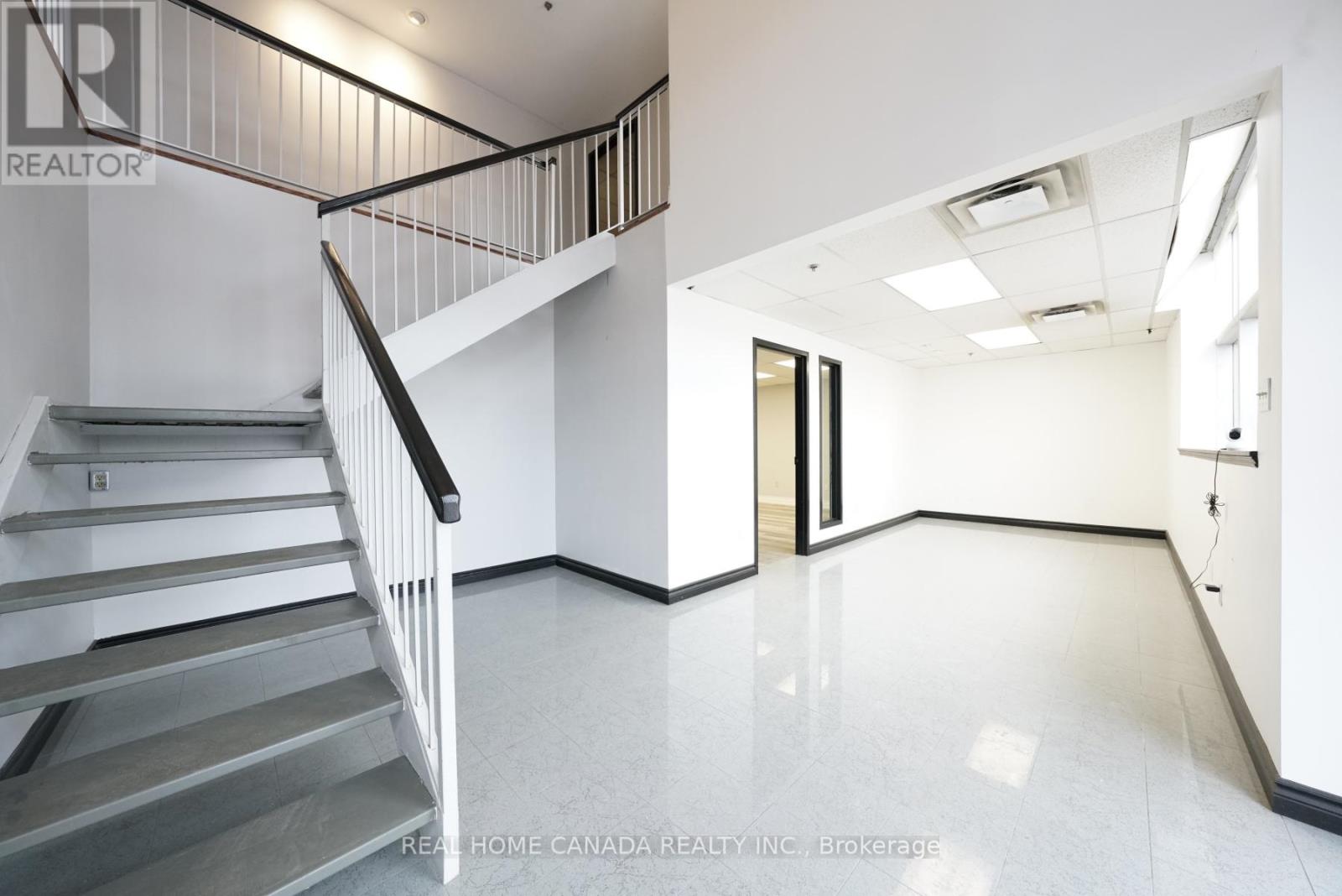 42-43 - 5100 South Service Road, Burlington, Ontario  L7L 6A5 - Photo 3 - W12954672