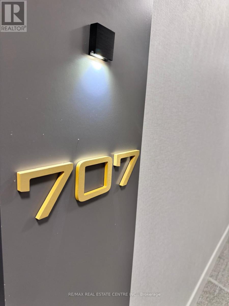 707 - 2088 James Street, Burlington, Ontario  L7R 0H2 - Photo 11 - W12954680