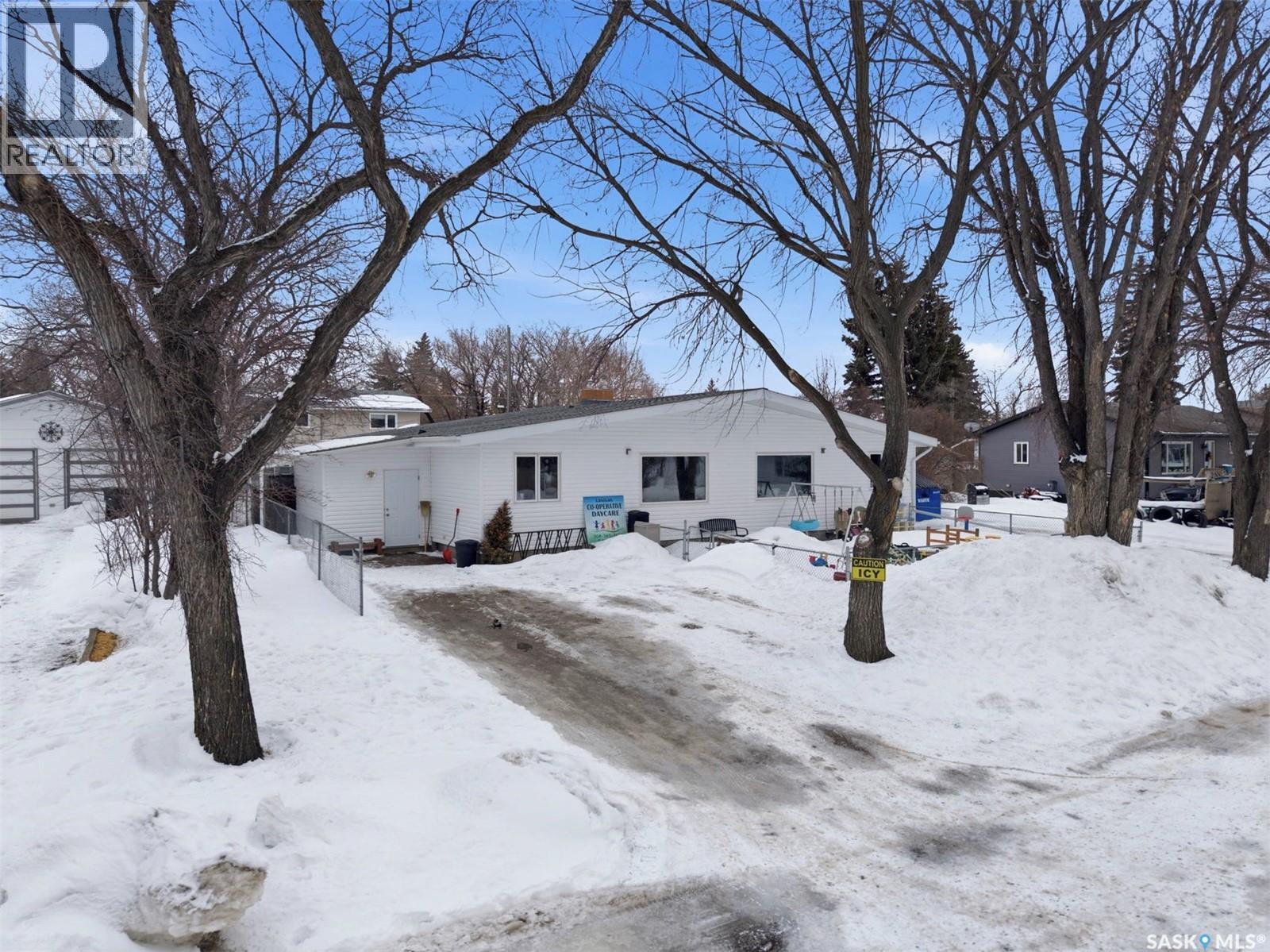 33 Antrim Street, Lanigan, Saskatchewan  S0K 2M0 - Photo 39 - SK031985
