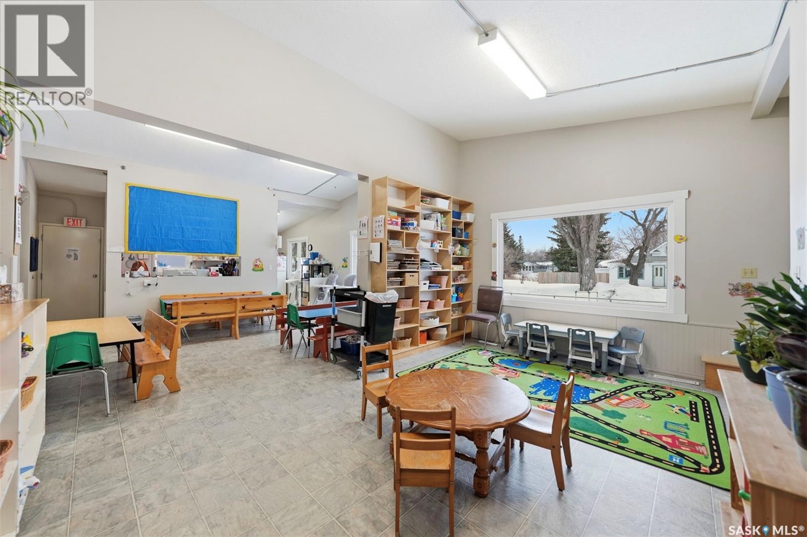 33 Antrim Street, Lanigan, Saskatchewan  S0K 2M0 - Photo 6 - SK031985