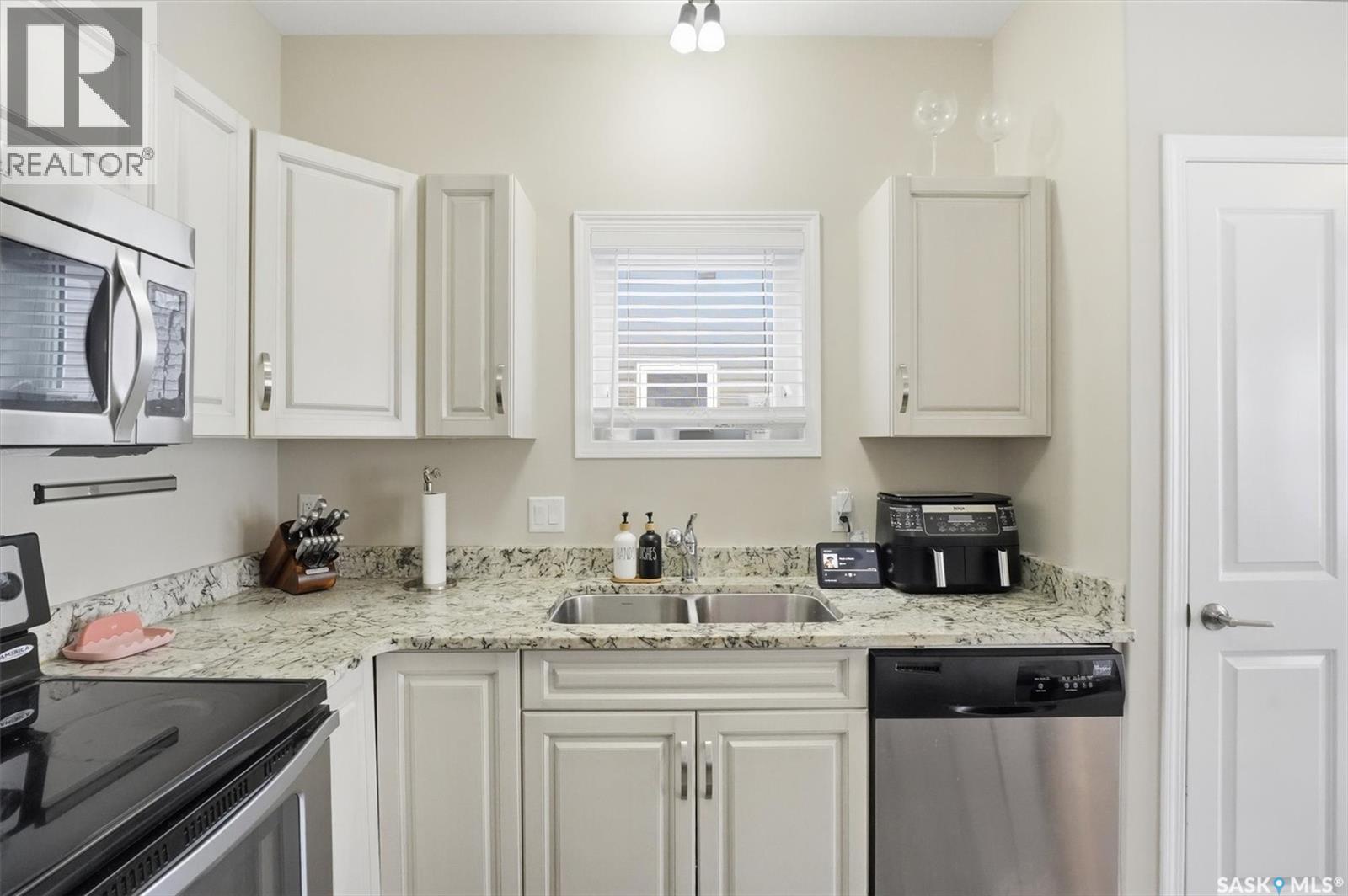 114 100 Chaparral Boulevard, Martensville, Saskatchewan  S0K 0A2 - Photo 8 - SK031925