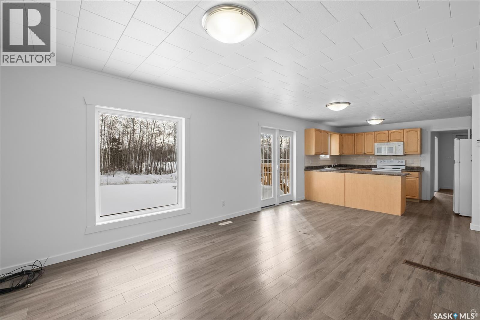 125 Central Avenue S, Christopher Lake, Saskatchewan  S0J 0N0 - Photo 3 - SK031919